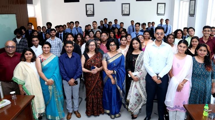 Journalism students won youth parliament debate competition