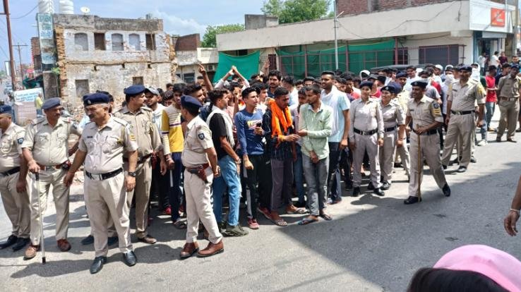 Youth protested against Agniveer scheme