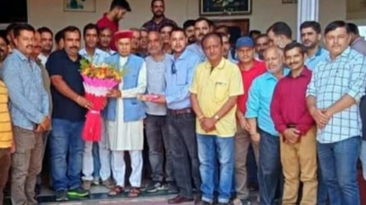 Prof. BJYM in-charge Manoj Kumar met Dhumal