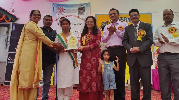 Annual prize distribution function celebrated in Chandi (Arki) school