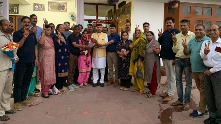 President Sunita took Dhumal's blessings before assuming the post of President