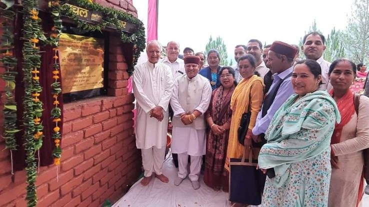 Jal Shakti Minister Mahendra laid the foundation stone of Panchayat Bhawan to be built at a cost of Rs 35 lakh