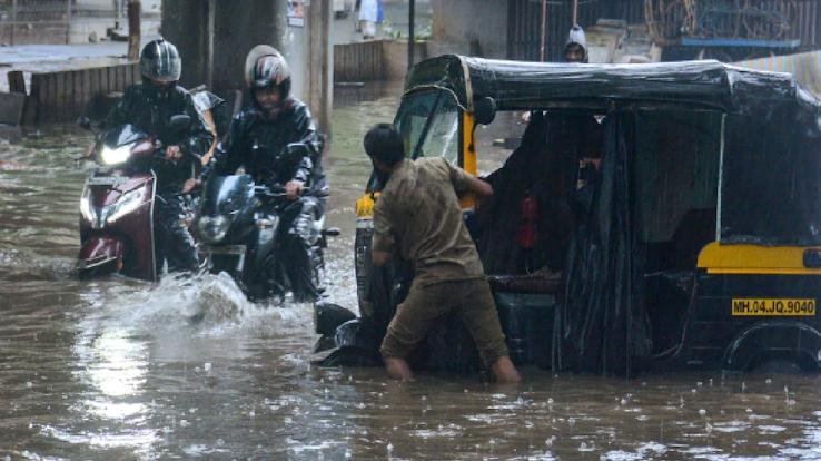 Heavy Rains : Rainfall in Gujarat-Maharashtra