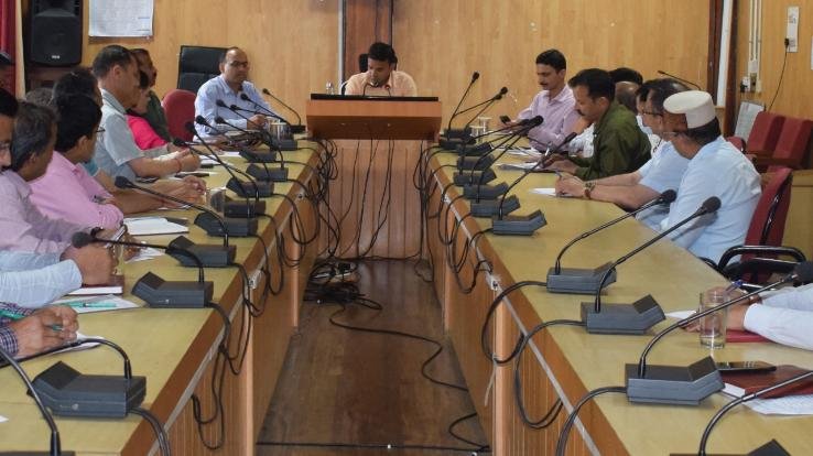 Formation of committees at block and panchayat level to give embodiment of tricolor in every house