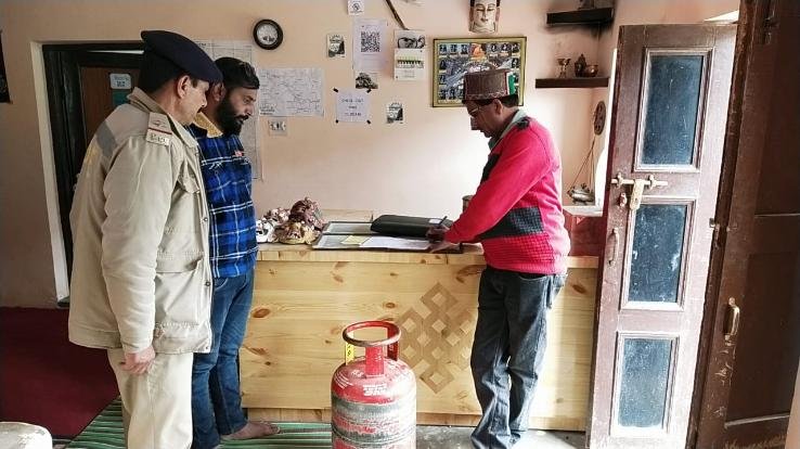 Department inspected hotels, dhabas and vegetable shops