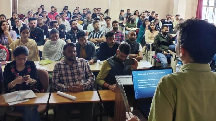  A seminar organized by Research Unit of Himachal Pradesh University