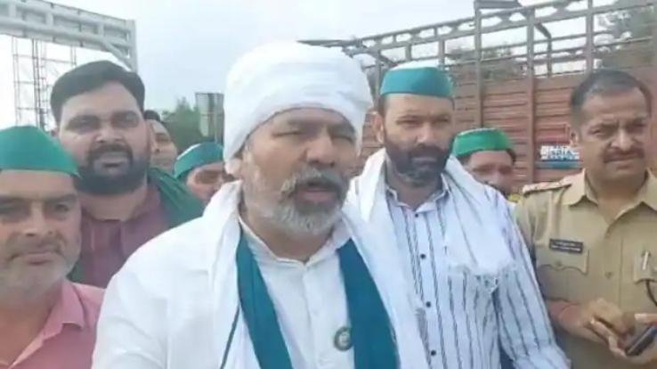 Rakesh Tikait was detained by Delhi Police and released on UP border