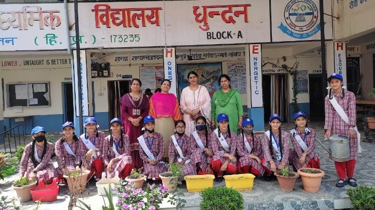 NSS unit planted medicinal and ornamental plants in Dhundan school