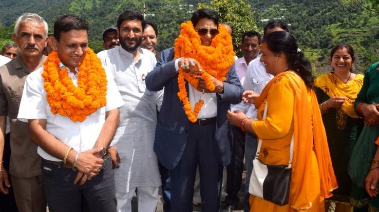 MLA meeting program done in Gram Panchayat Danghil