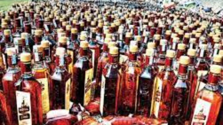 9 bottles of illegal liquor recovered from Manpura shop