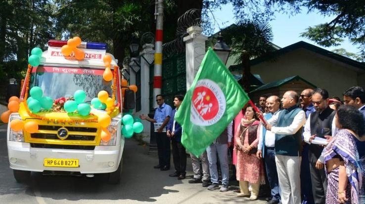 Shimla: Chief Minister flagged off 30 new ambulances