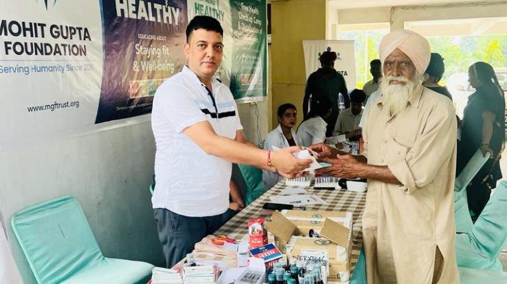 Free health check-up camp organized by Mohit Gupta Foundation in Jharmajri