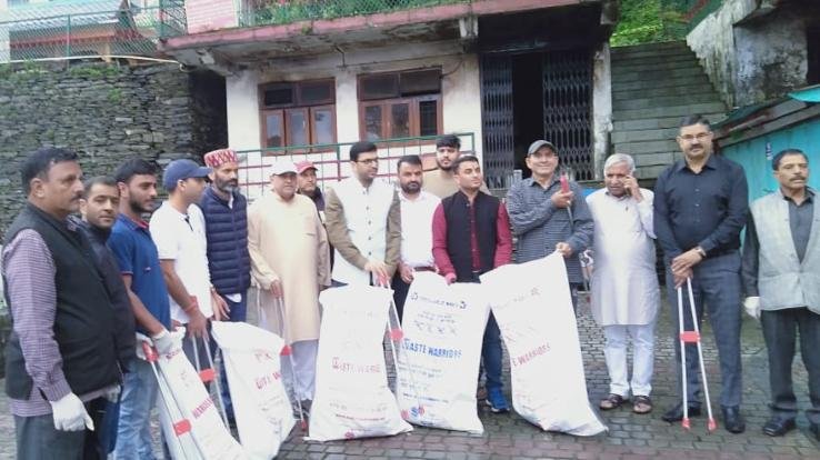 Prime Minister Modi has created history of success - Khanna