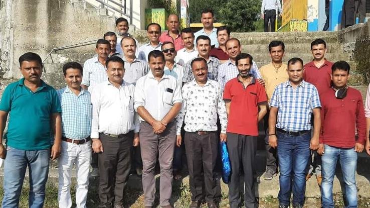 benefits of 4-9-14 continue to the employees of all the departments as per the 2006 pay scale.