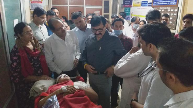 Education Minister Govind Singh Thakur inquired about the well being of the injured tourists