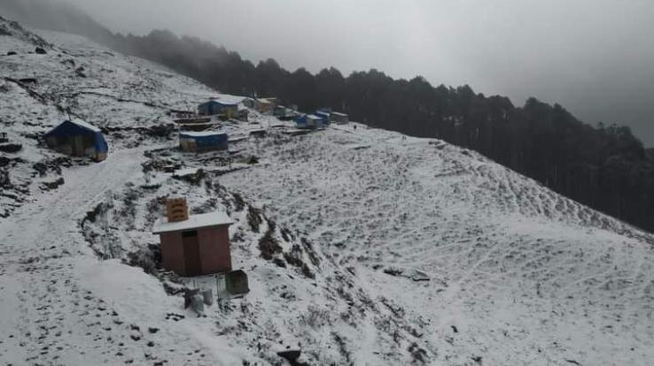 Jalori-Jot road closed due to heavy snowfall