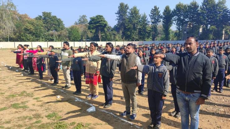 Constitution Day celebrated at Dehra-Central School, Naleti