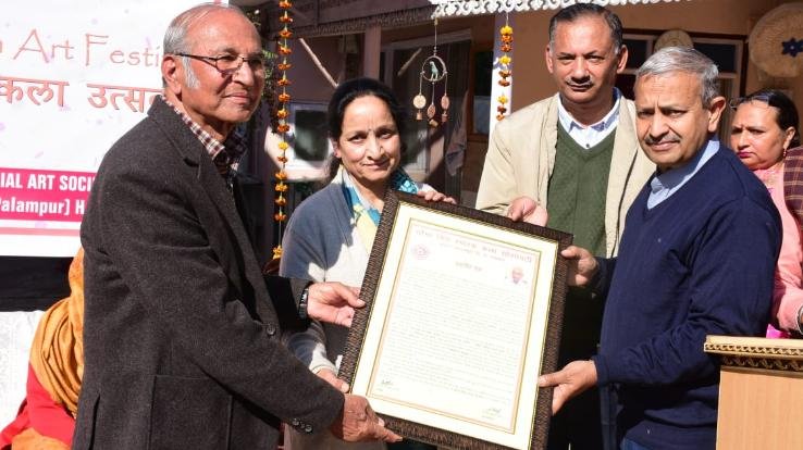  Gurpreet Singh Manku's paintings made in Karnataka and Kangra style will be seen for a month