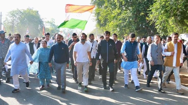 CM Sukhu, Pratibha Singh and 40 Congress MLAs participated in Rahul Gandhi's Bharat Jodo Yatra