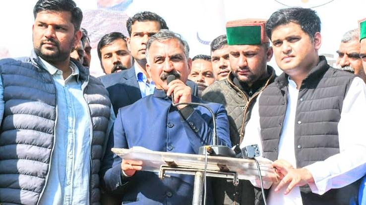  Chief Minister Sukhwinder Sukhu and State President Chhatar Thakur reached the national office of NSUI.