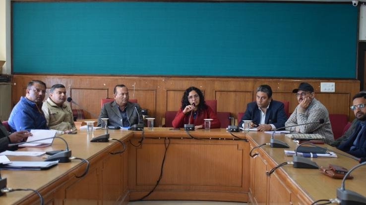 Deputy Commissioner holds meeting with managers and transporters of Ambuja Cement Plant