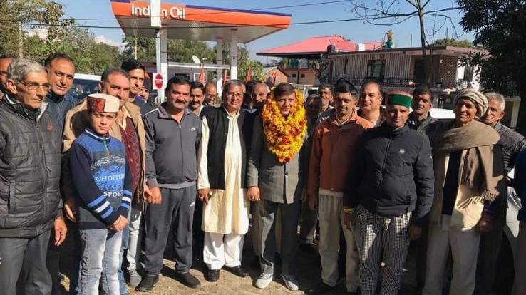 टिब्बी पंचायत में एक दर्जन लोग कांग्रेस में शामिल