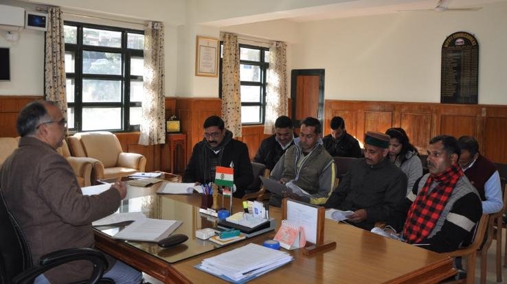 सोलन जिला में वर्तमान में कुल 384924 मतदाता