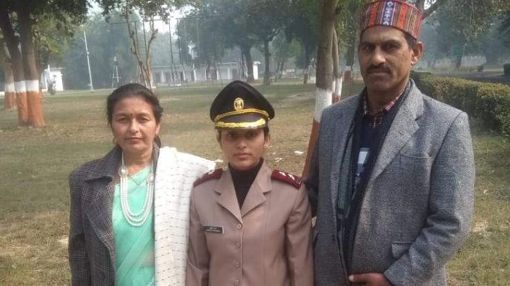Akshi Sharma of Minerva School became lieutenant in Military Nursing Service