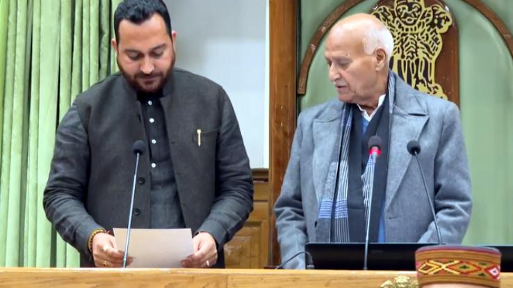 Hamirpur MLA Ashish Sharma took the oath of office and secrecy in the assembly session