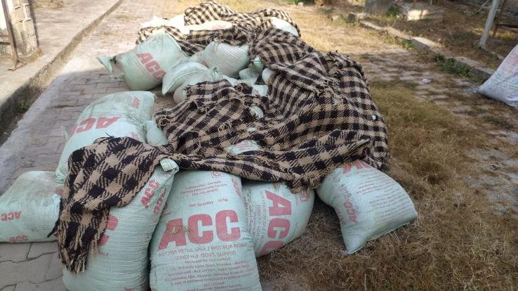 Police caught 50 sacks of government cement in Kamlah