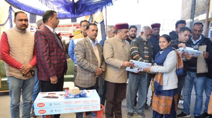 हर घर रसोई गैस सुविधा उपलब्ध करवाने वाला पहला राज्य बनेगा हिमाचल