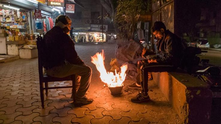 India in the grip of cold, cold wave alert issued