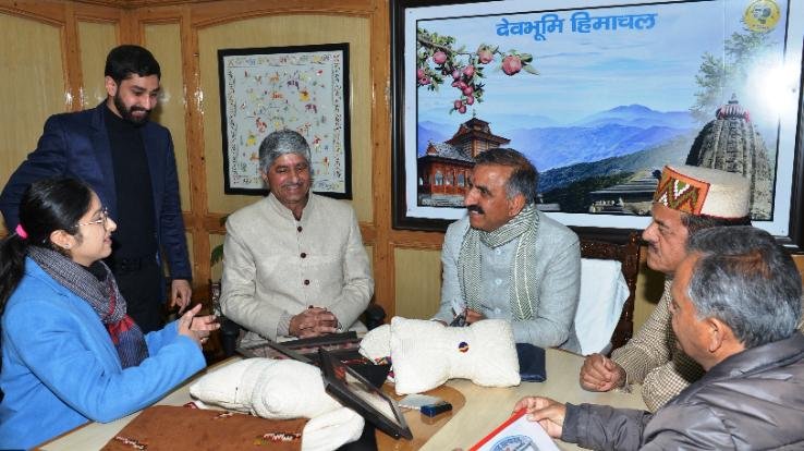 The Chief Minister appreciated the start-up of Jigyasa Behl.