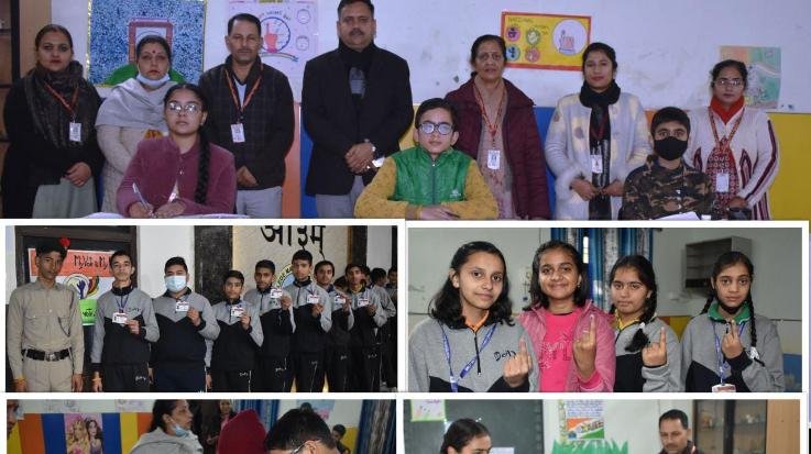 Full Kingship Day and National Voting Day celebrated in DAV Bhadoli