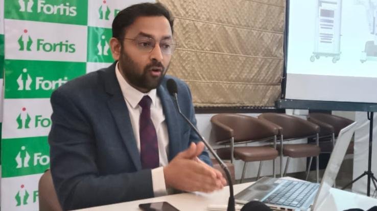 Robotic surgery will prove to be a boon for kidney tumor patients - Dr. Rohit Dadhwal