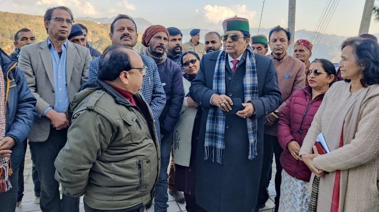 Dr. Col. Dhani Ram Shandil inspected Community Health Center Sayree