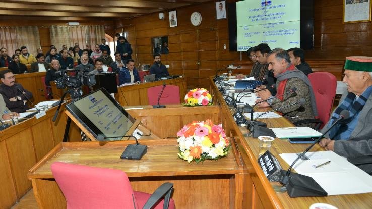 Legislators should present their plans according to future challenges - Chief Minister