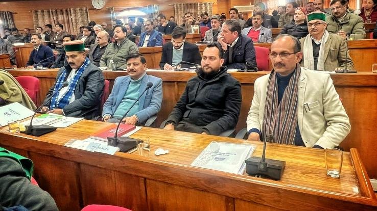 Legislator proposed to open Veterinary College in Taal including Hamirpur bus stand