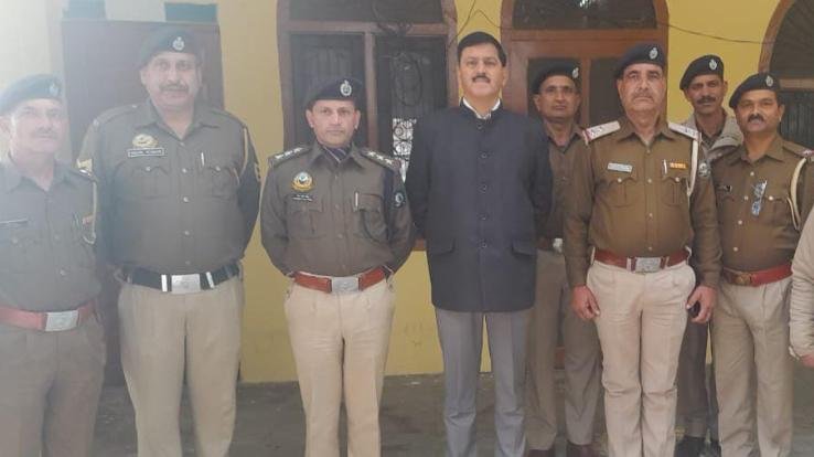 SP Kangra did surprise inspection of Jwalamukhi police station building