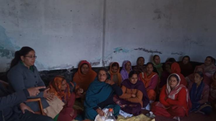 पशुपालकों को जागरूक करने के लिए लगाया गया शिविर