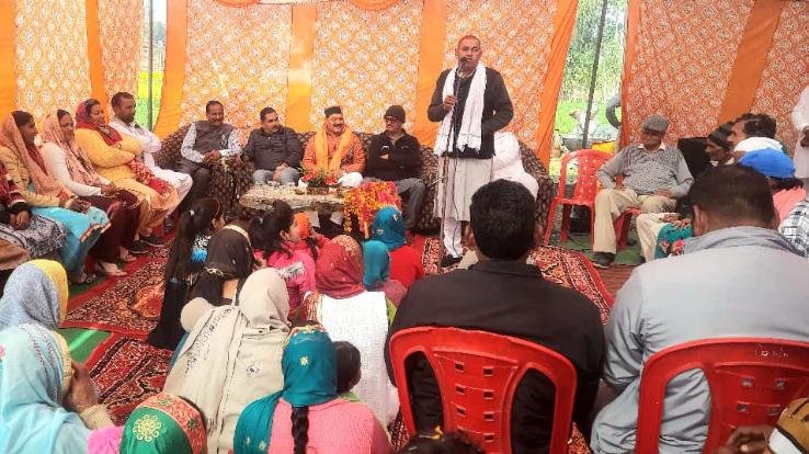 Guru Ravidas Maharaj's 646th Prakash Utsav celebrated with pomp in the villages of Indora