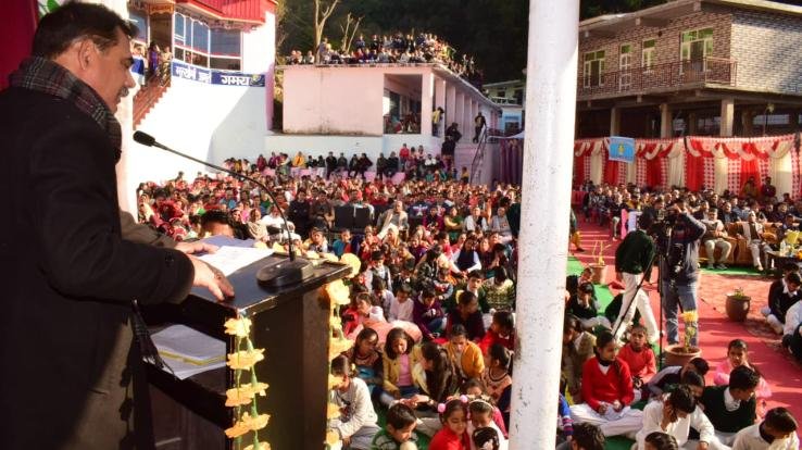 Sanjay Awasthi awarded promising students in Mangal School on the occasion of Golden Jubilee