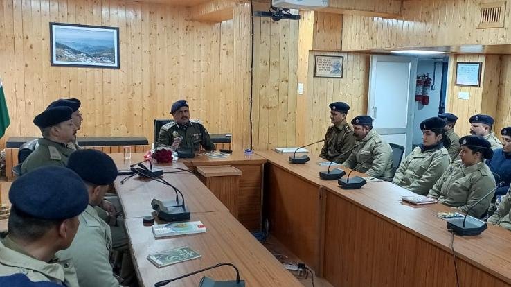  A five-day training camp is being organized on the subject of tourist policy.