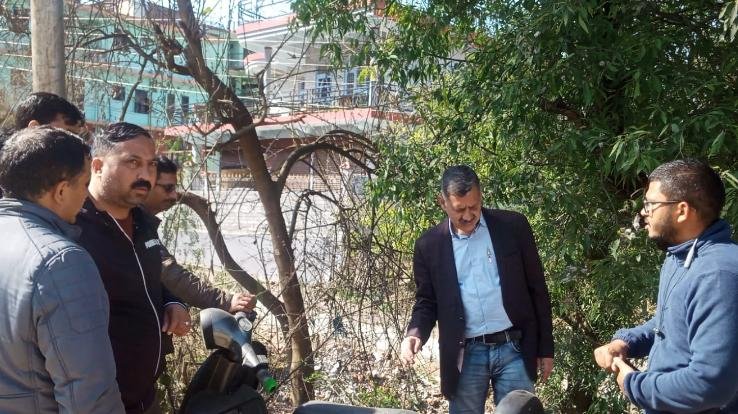 MLA visited the park in Bajoha ward of Municipal Council