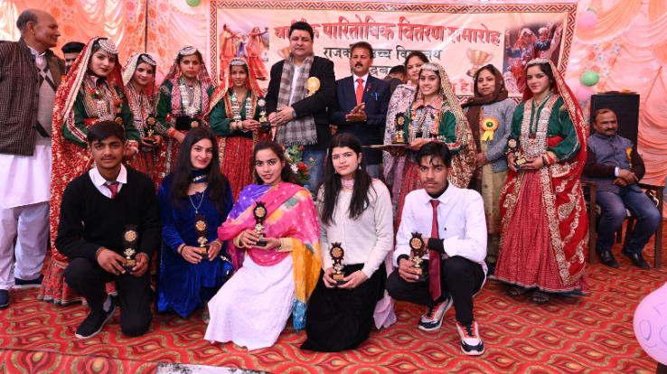 Khaniyara and Sidwabari schools celebrated annual prize distribution ceremony