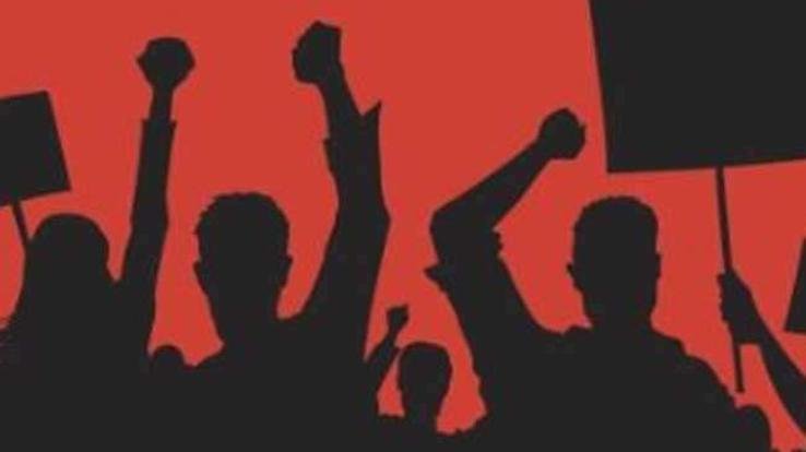 Kotbeja: Secretary was given additional charge but did not decide the working day, anger prevailed among the people