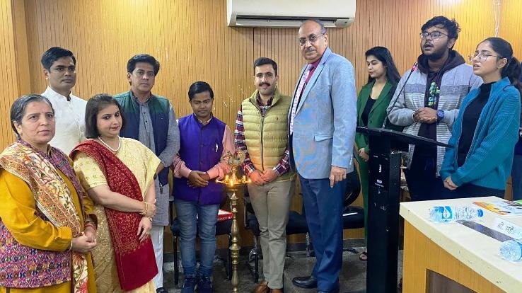 Minister Vikramaditya Singh arrived as the chief guest in the pre-student lecture series at Hansraj College, Delhi.