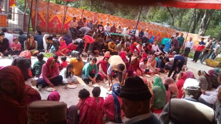 Bhandara planted in Shiv Mandir cottage of Samba Panchayat