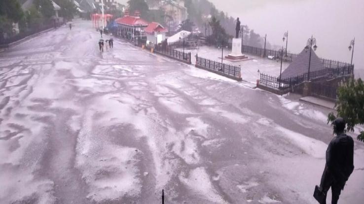 Weather took a turn in the state, hailstorm started in Shimla