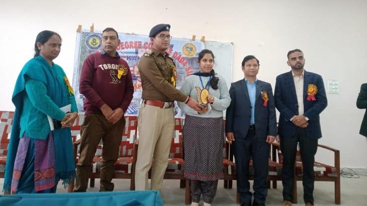 Students informed about traffic rules in Dadasiba College